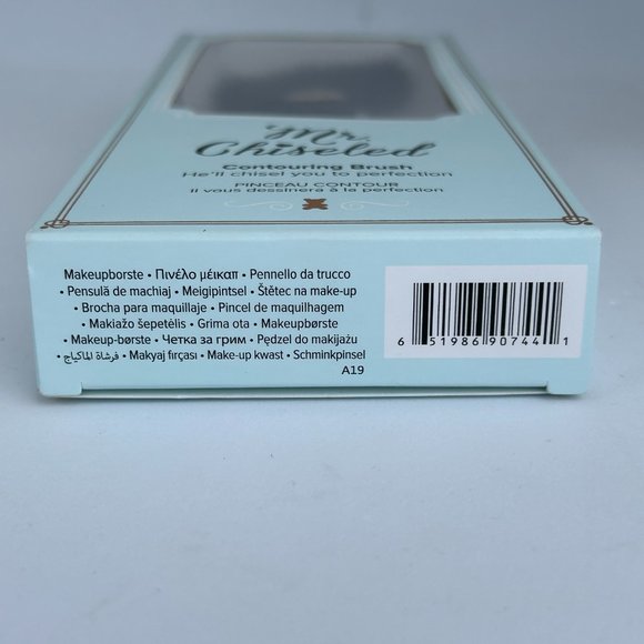 Too Faced Mr. Chiseled Contour Brush - Picture 4 of 4